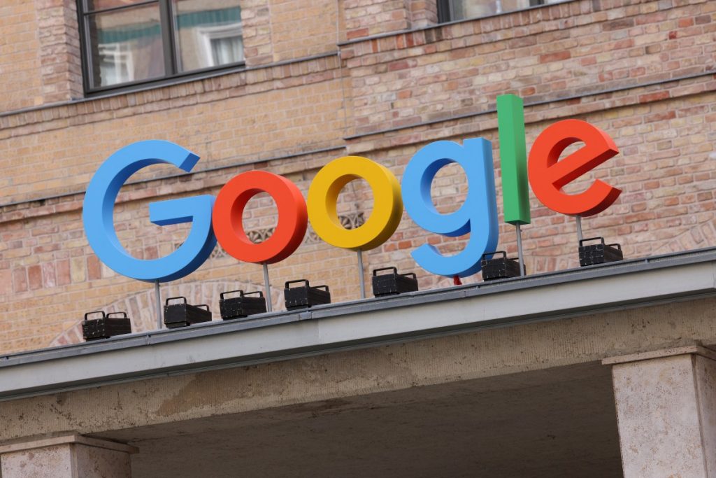 Google’s new “simplify” function for iOS uses to make the text dense easier to understand